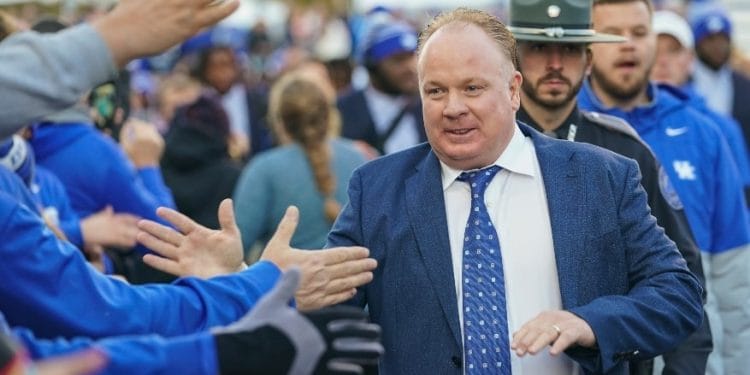 SEC Football Preview: Dark Horses, Hot Seat & More