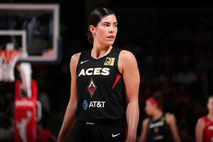 Kelsey Plum Joins Razorback Staff as Grad Assistant