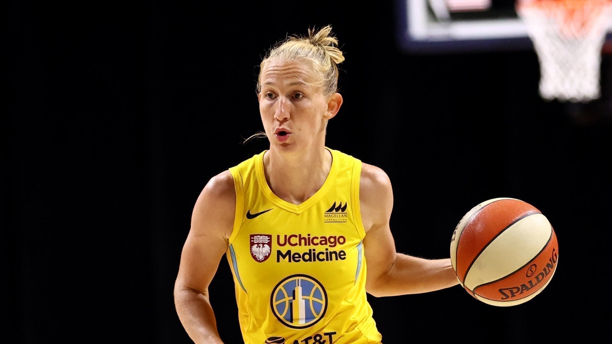 Courtney Vandersloot Becomes First in the WNBA to Average 10 Assists