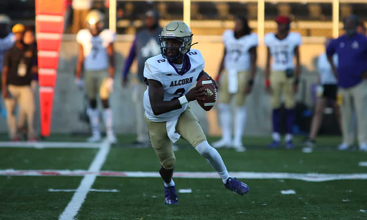 Week 4 Deacon Jones Trophy Contenders List