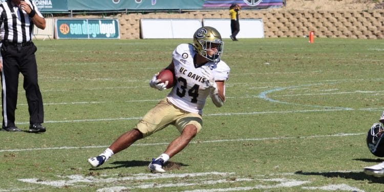UC Davis' Ulonzo Gilliam Jr.
