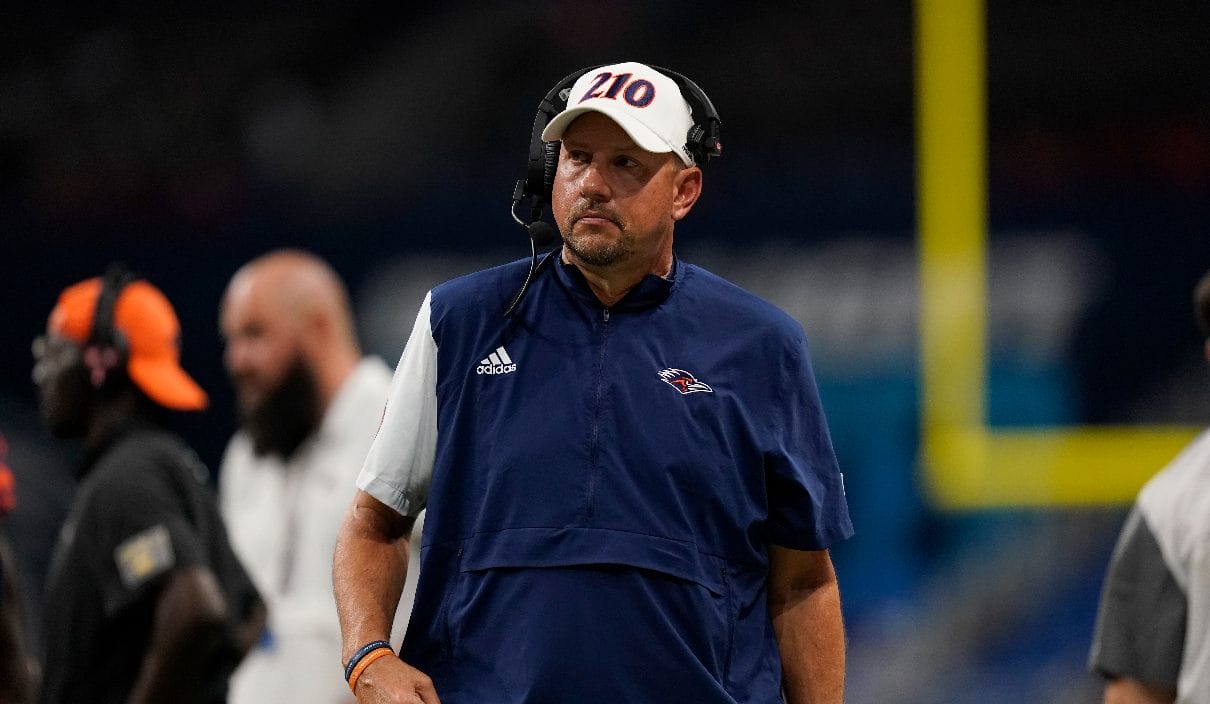 UTSA head coach Jeff Traylor