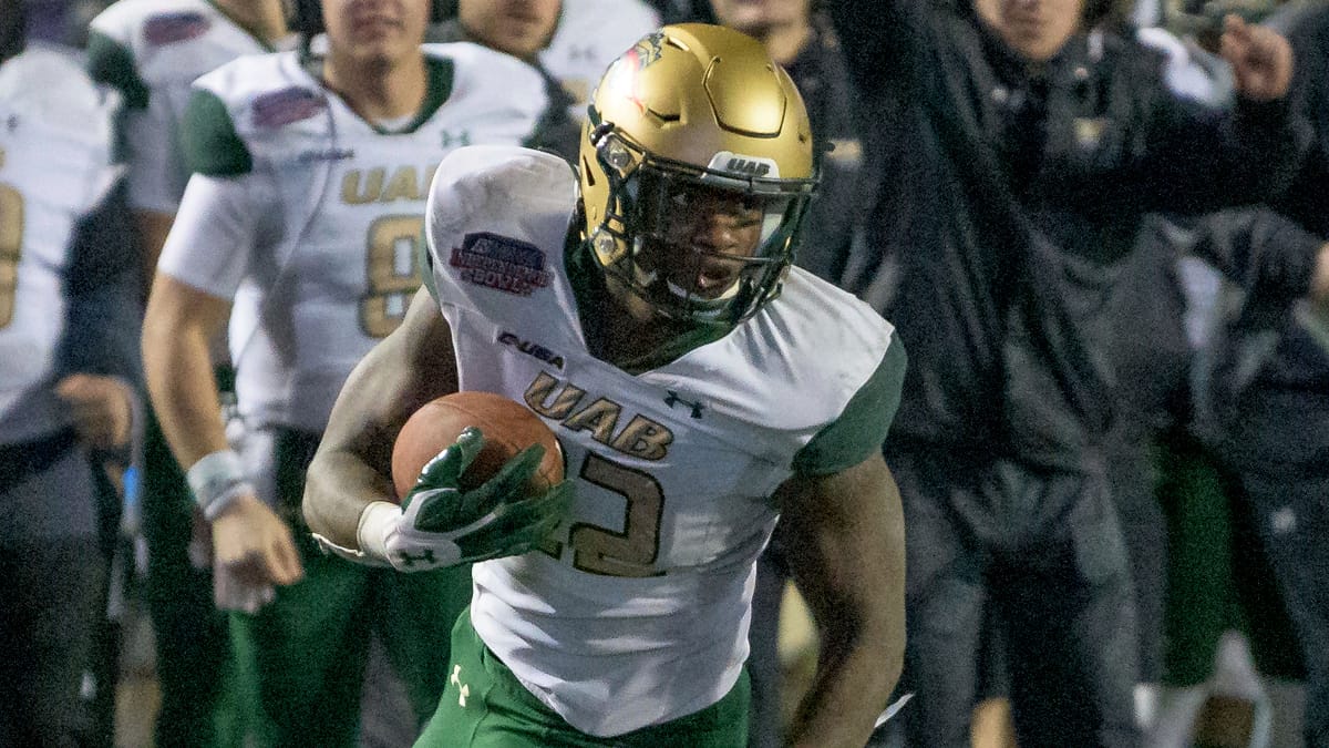 UAB running back DeWayne McBride