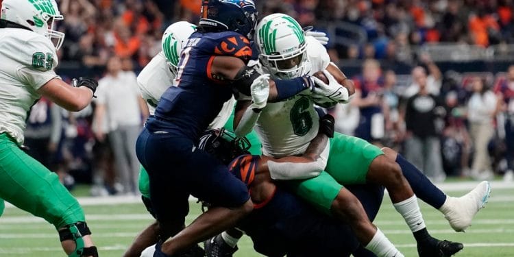 North Texas running back Ikaika Ragsdale