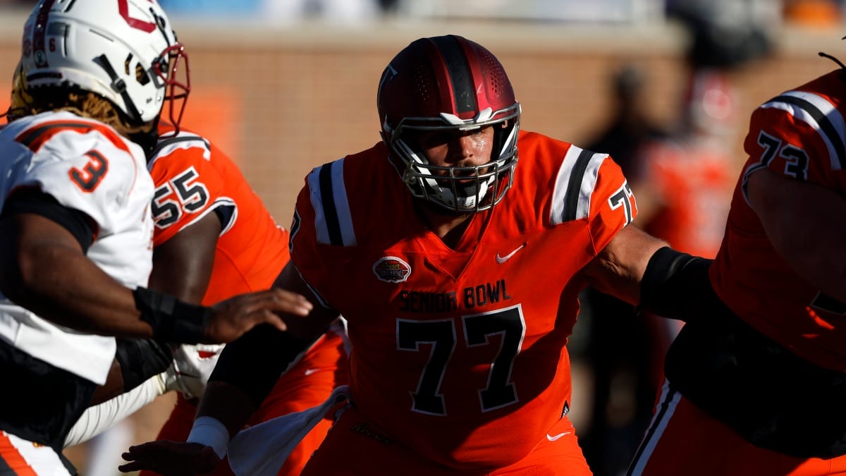 Troy offensive lineman Jake Andrews