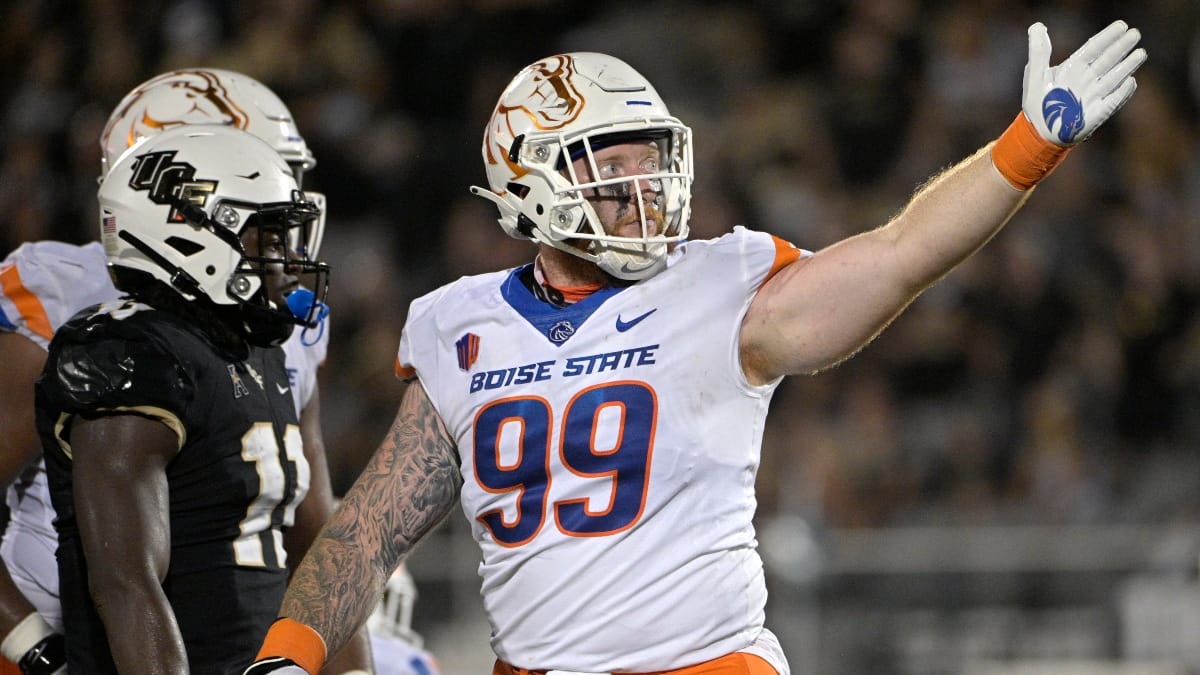 Boise State defensive tackle Scott Matlock