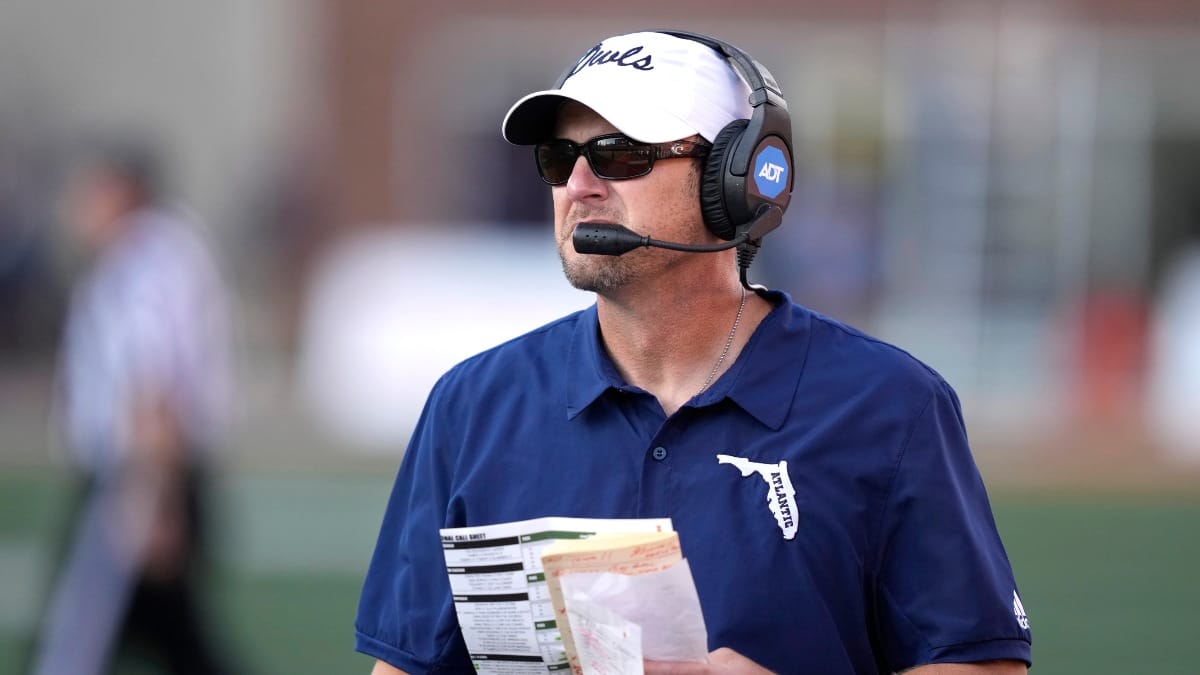 Florida Atlantic head coach Tom Herman