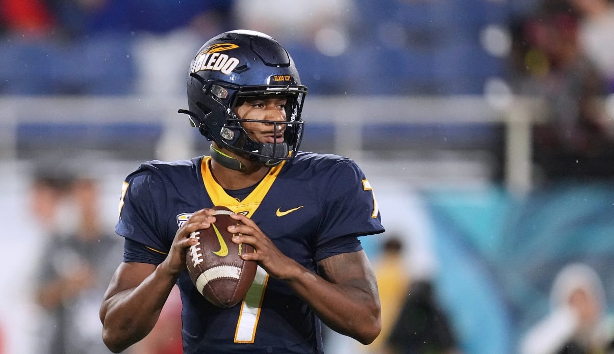 Toledo quarterback Dequan Finn