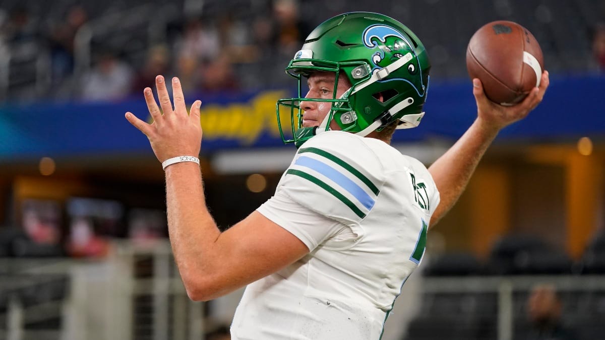 Tulane quarterback Michael Pratt