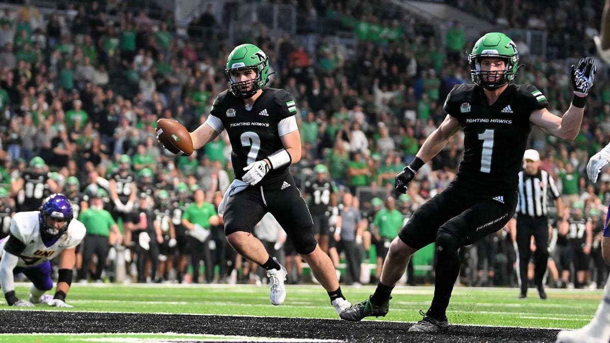 UND football Predictions