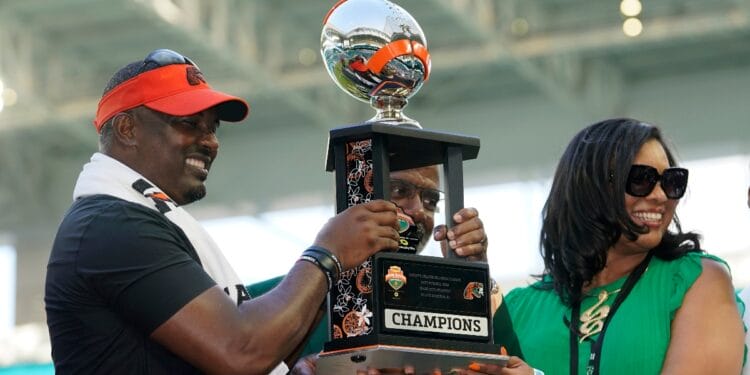Florida A&M head coach Willie Simmons