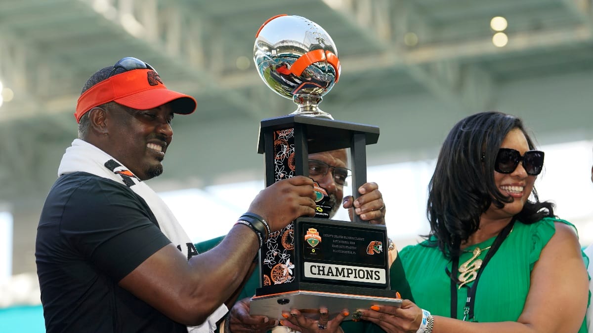 Florida A&M head coach Willie Simmons