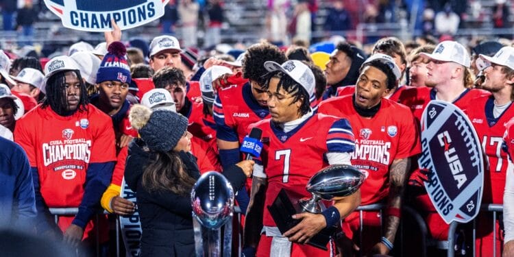 Liberty quarterback Kaidon Salter