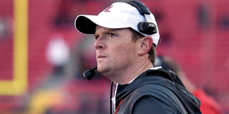 Houston coach Major Applewhite