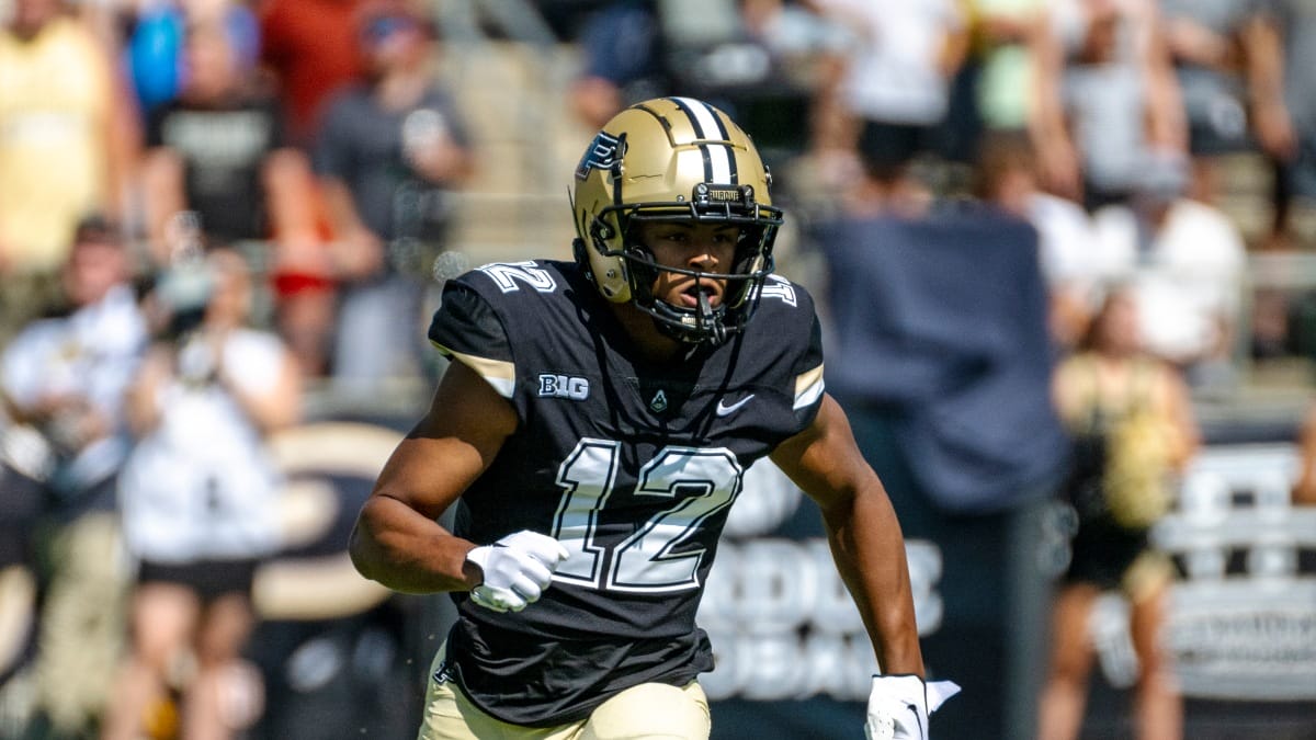 Purdue defensive back Braxton Myers