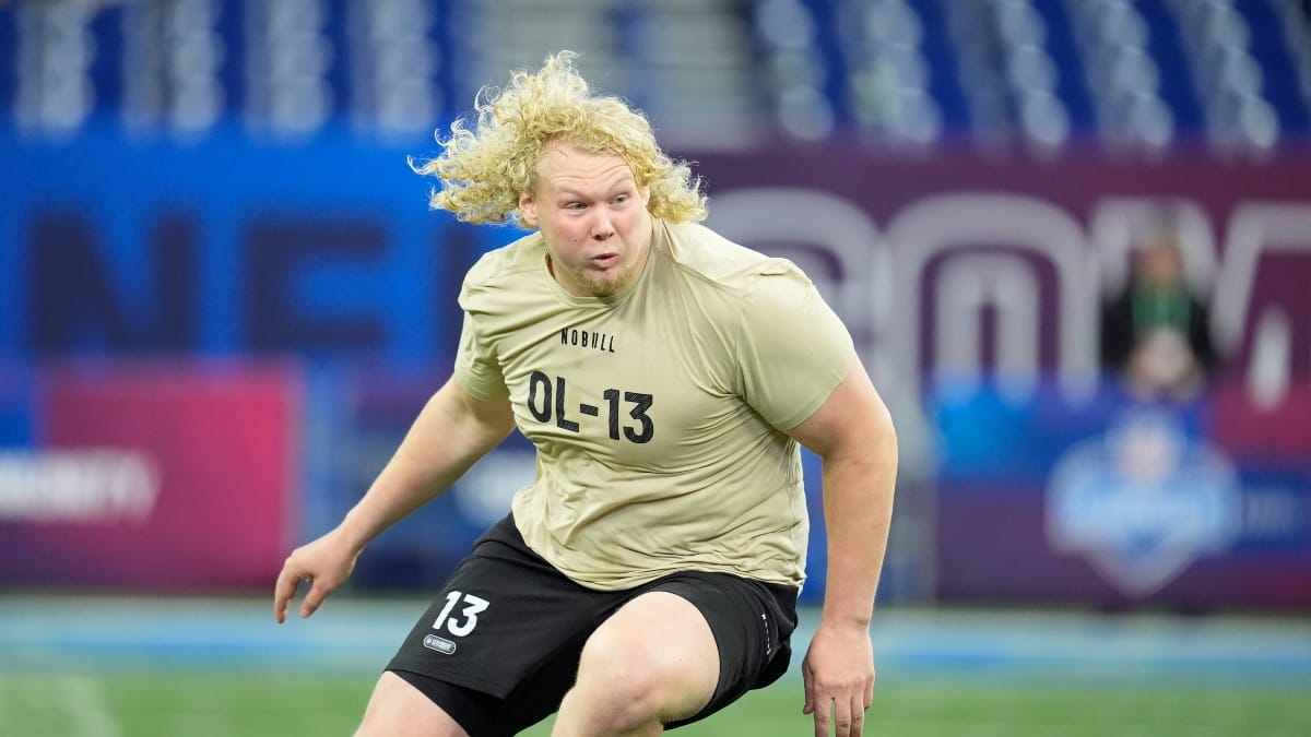 Wyoming offensive lineman Frank Crum