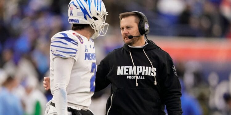Memphis head coach Ryan Silverfield