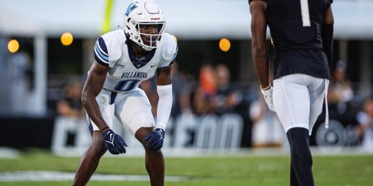 Isas Waxter, Villanova