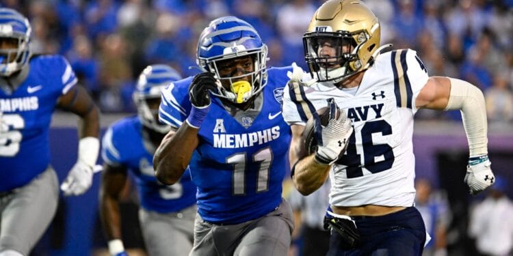 Navy fullback Alex Tecza