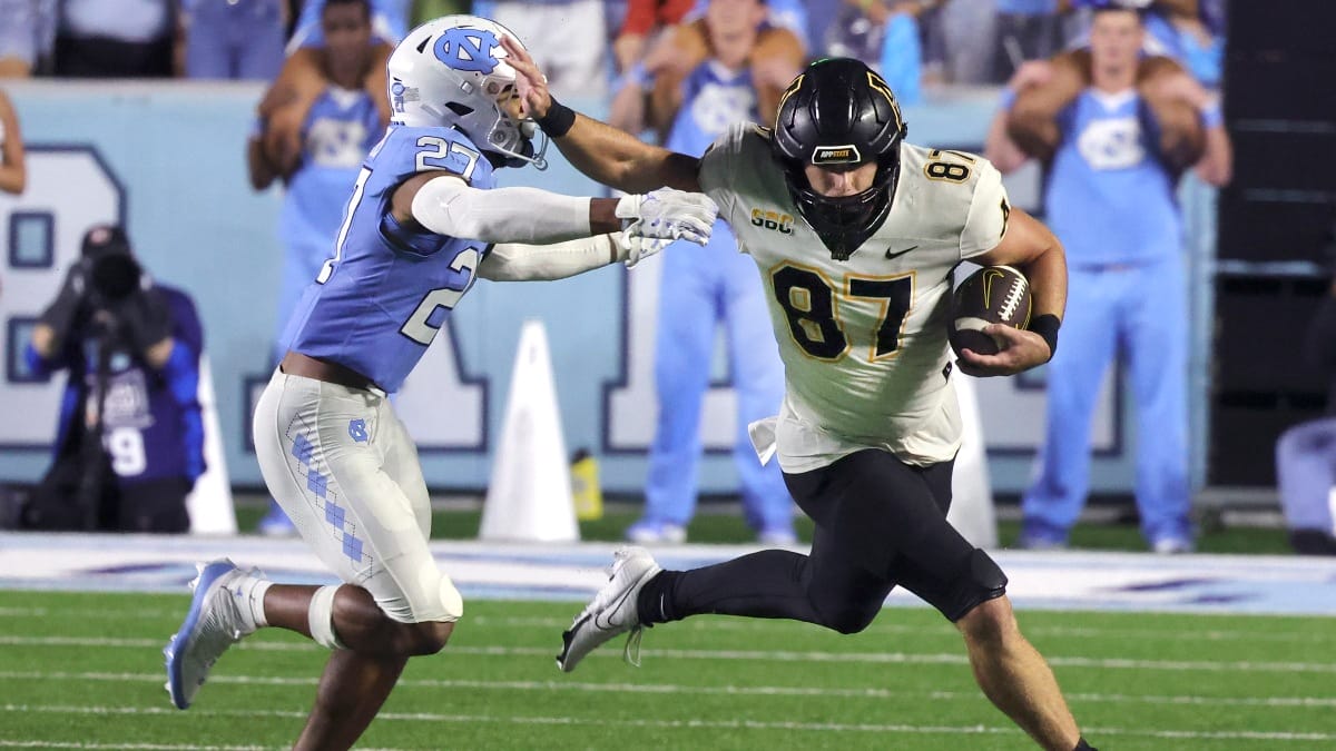 Appalachian State tight end Eli Wilson