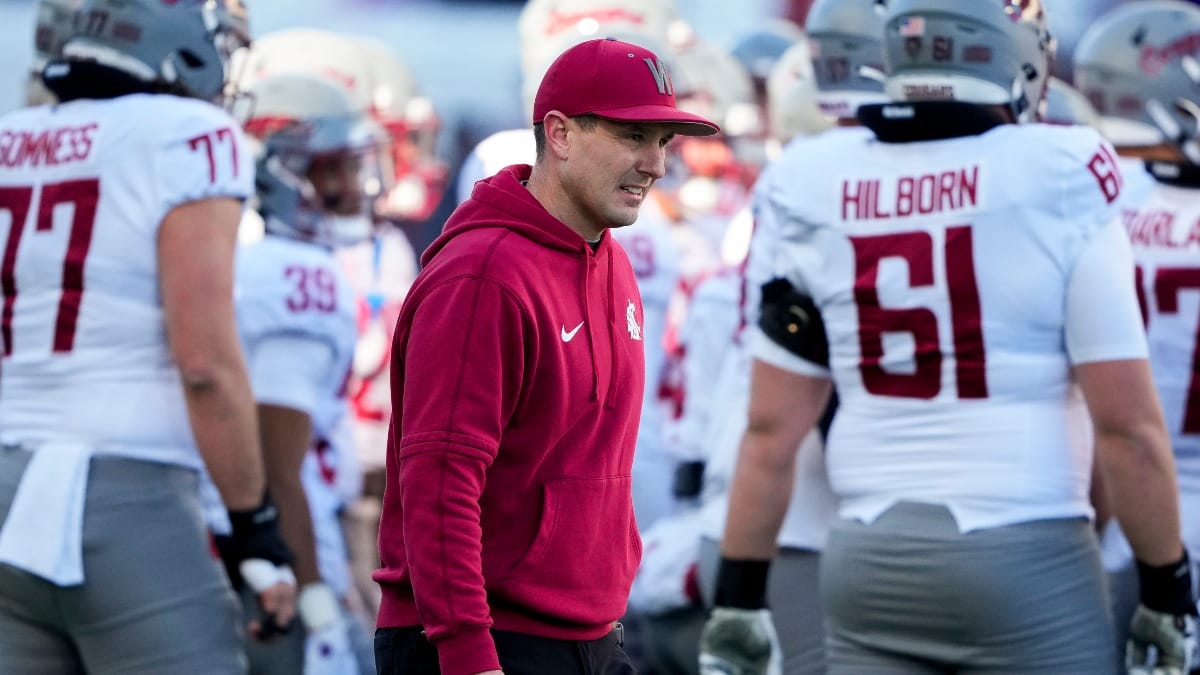 Washington State coach Jake Dickert