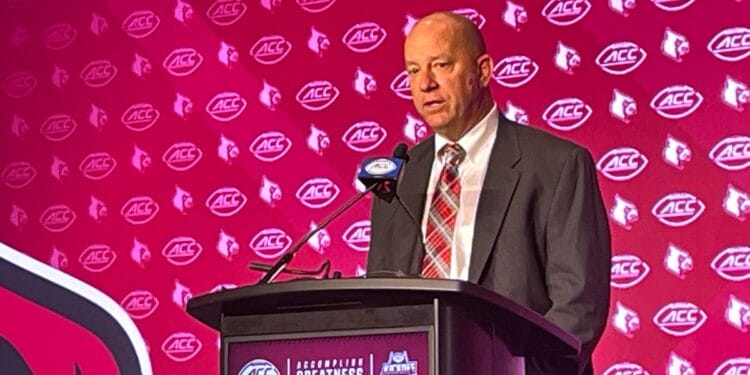 Louisville head coach Jeff Brohm