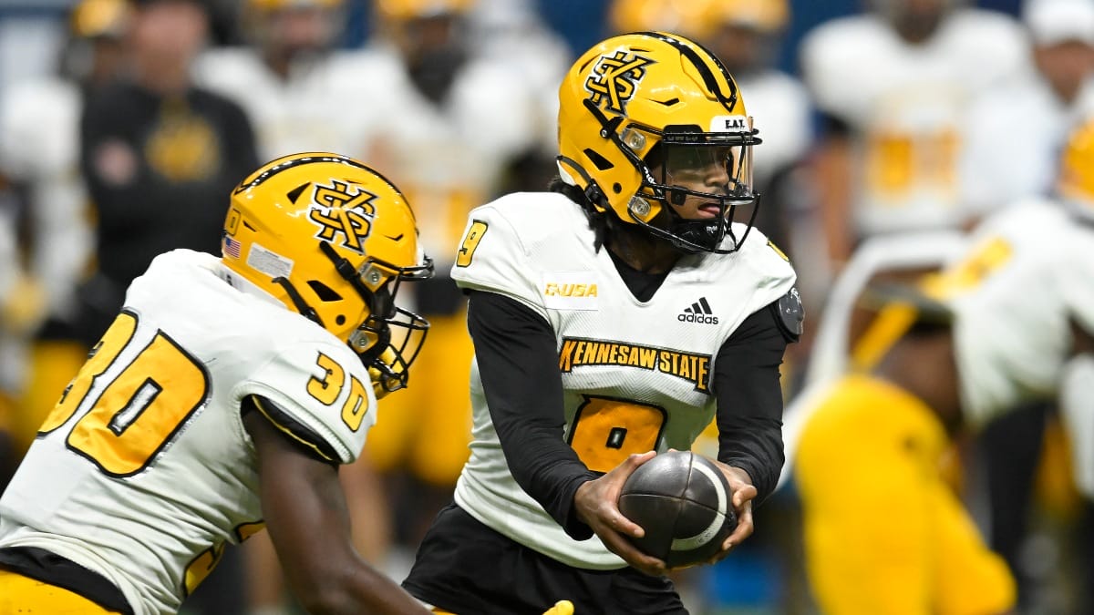 Kennesaw State quarterback Davis Bryson
