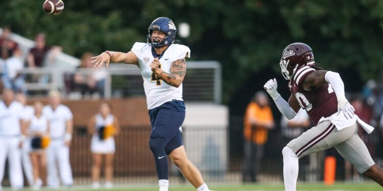 Toledo quarterback Tucker Gleason