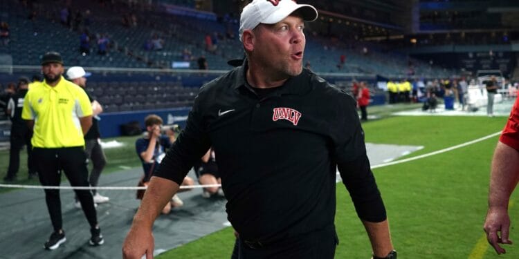 UNLV HC Barry Odom