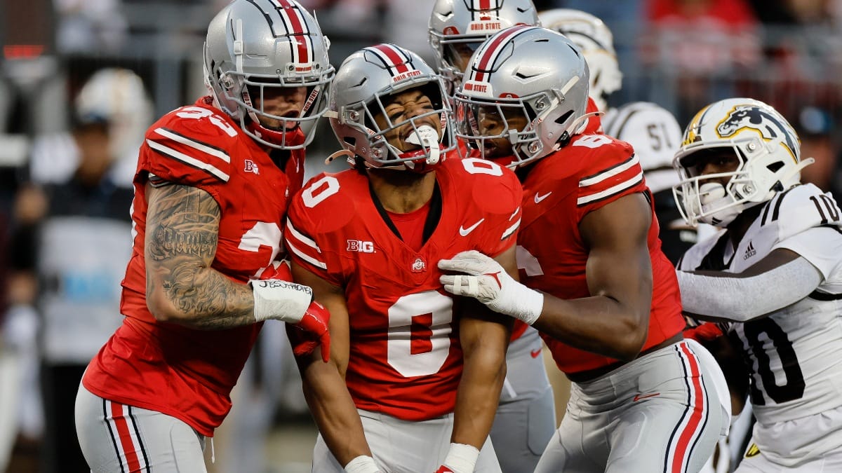 Ohio State linebacker Cody Simon