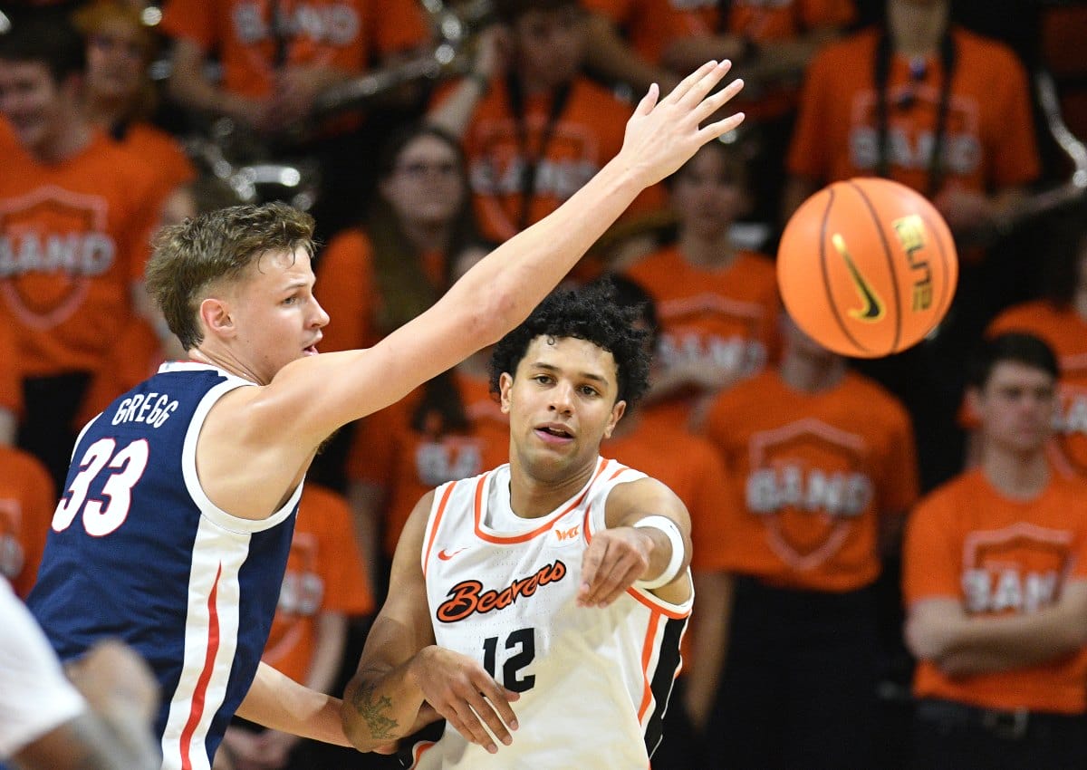 Oregon State forward Michael Rataj