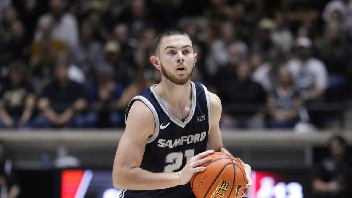 Samford guard Rylan Jones