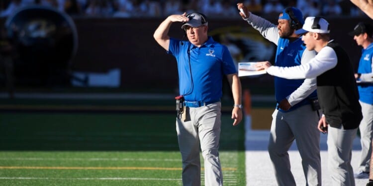 Buffalo head coach Pete Lembo