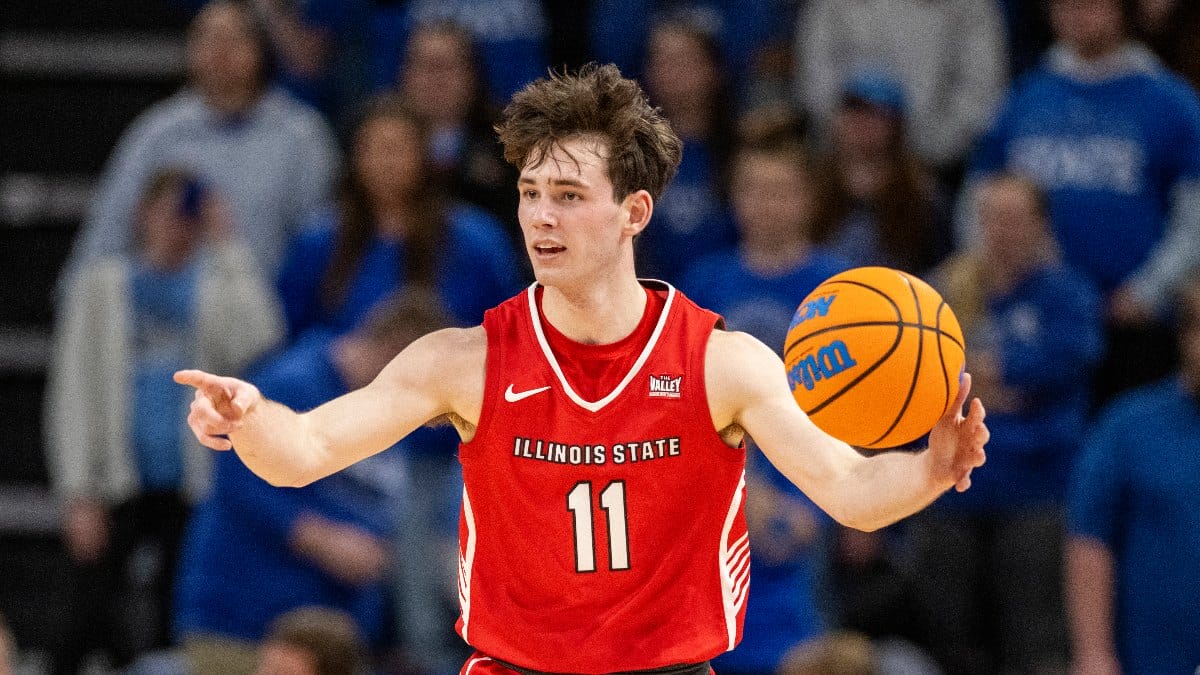 Illinois State guard Johnny Kinziger