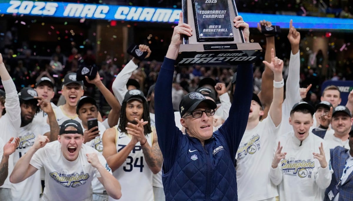 Akron head coach John Groce