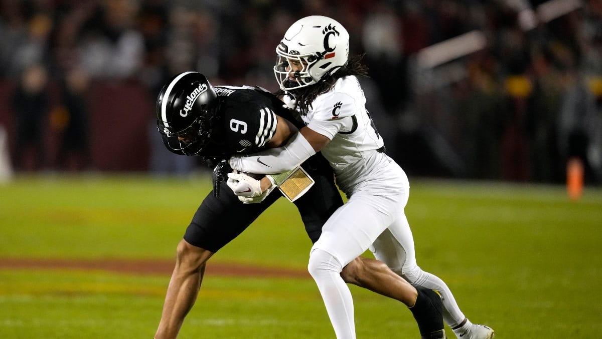 Cincinnati defensive back Kalen Carroll