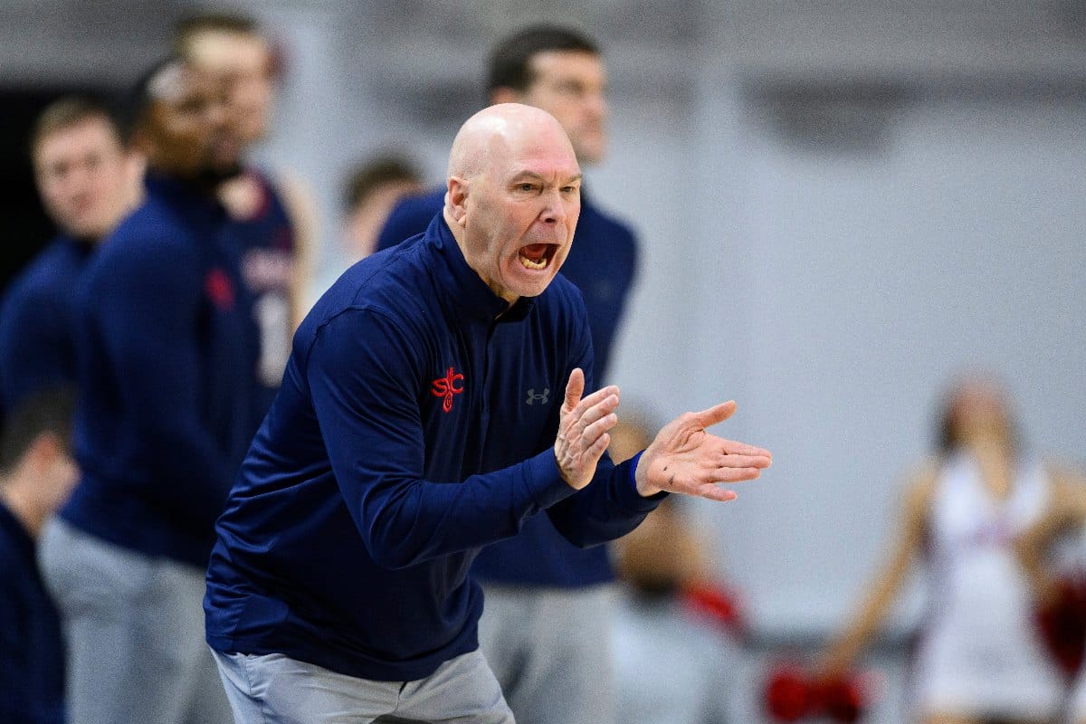 Saint Mary's head coach Randy Bennett