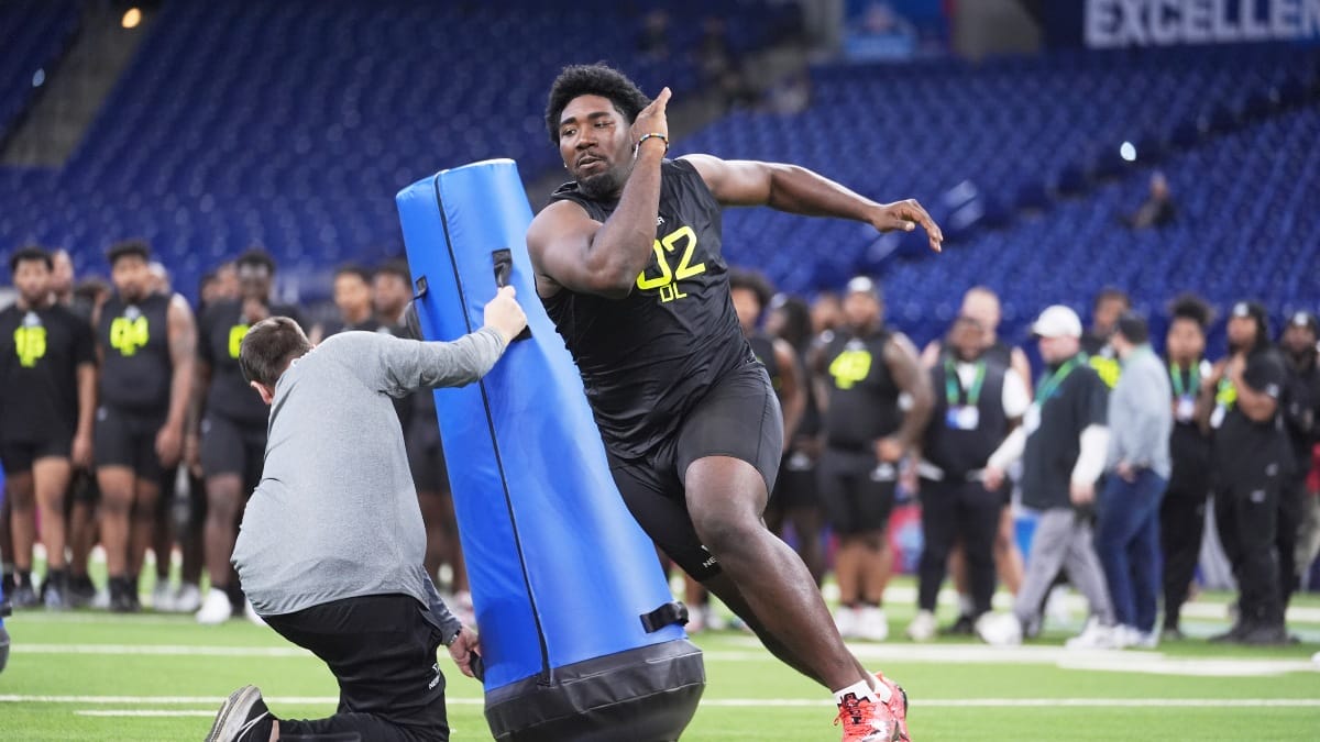 Toledo defensive lineman Darius Alexander