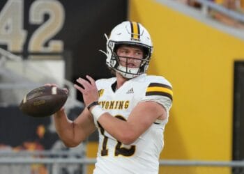Wyoming quarterback Kaden Anderson