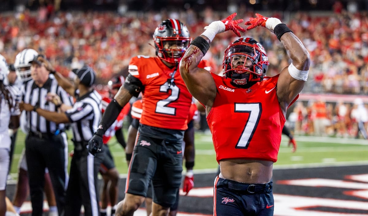 WKU defensive back Jaylen Lewis