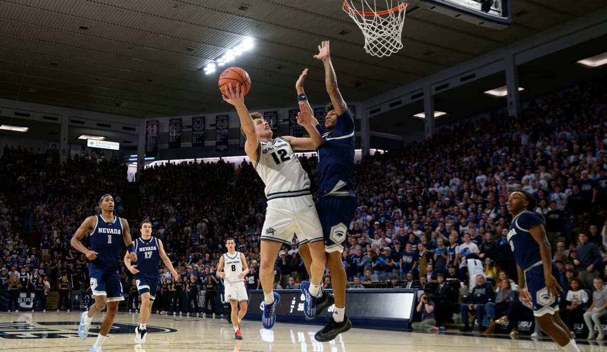 Utah State guard Mason Falslev