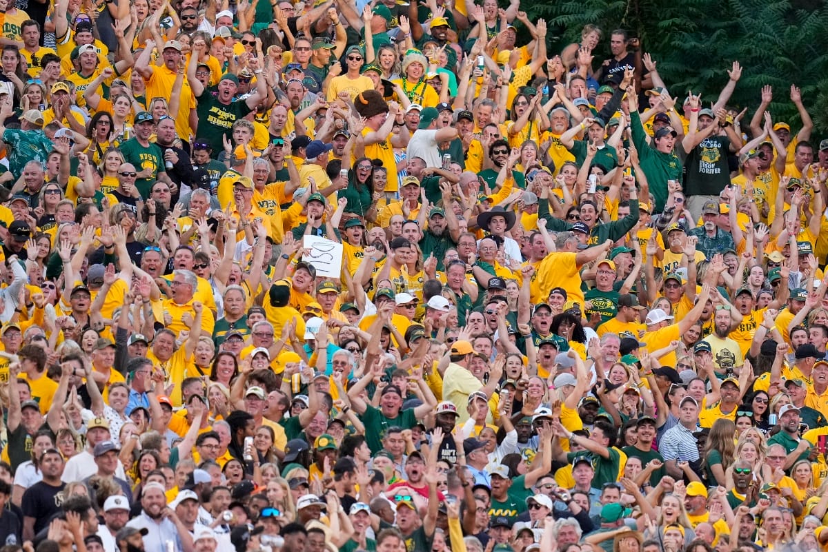 NDSU fans