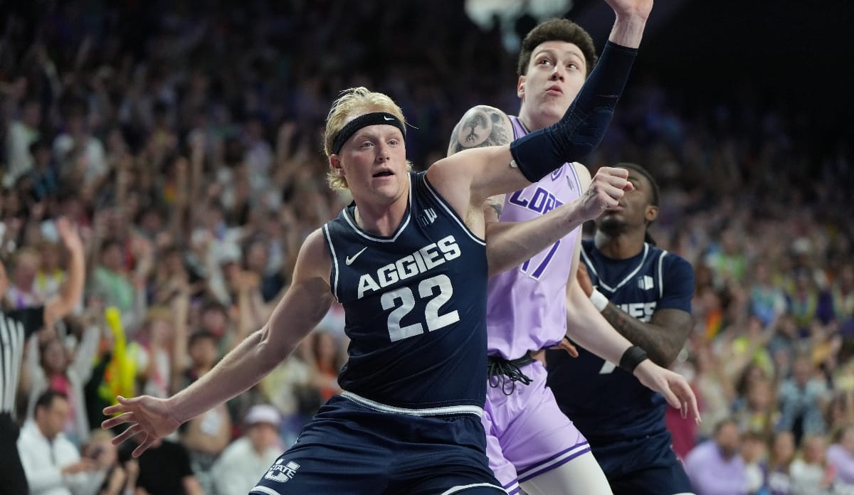 Utah State forward Karson Templin